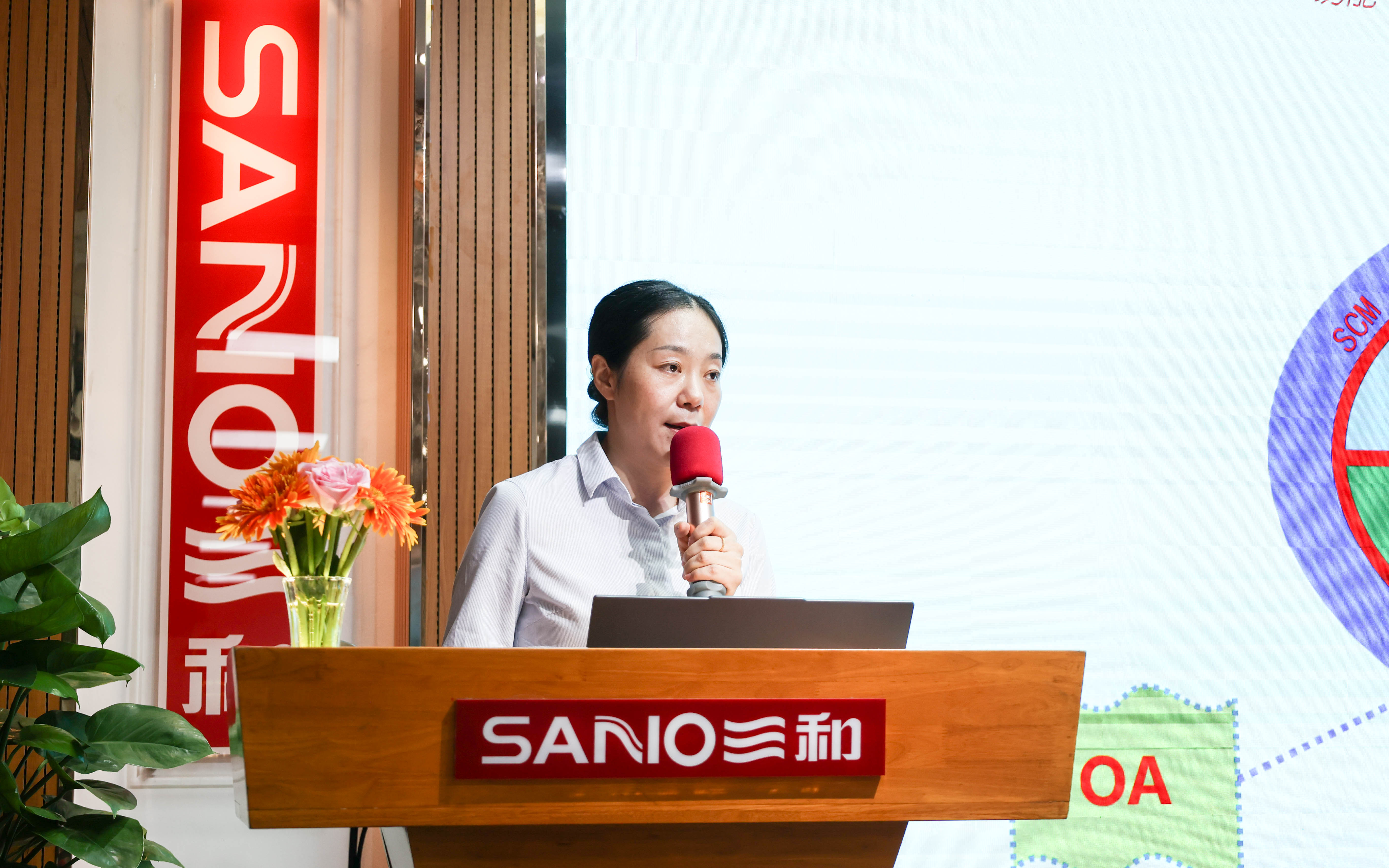 王主任.jpg